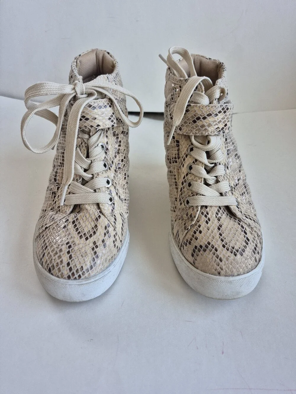 Juicy Couture Sneakers JC Journey Snakeskin Print High Top Wedge Size 8